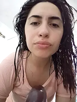 Snapshot of darkgodessone chatting on February 6, 12:04 am darkgodessone online show from February 6, 12:04 am