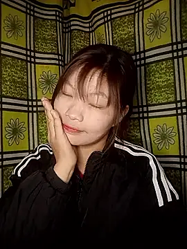 Snapshot of -Mymayya- chatting on January 8, 2:41 pm -Mymayya- online show from January 8, 2:41 pm