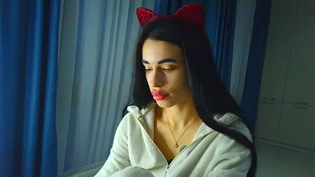 Vlada Elfie online show from March 1, 4:09 pm