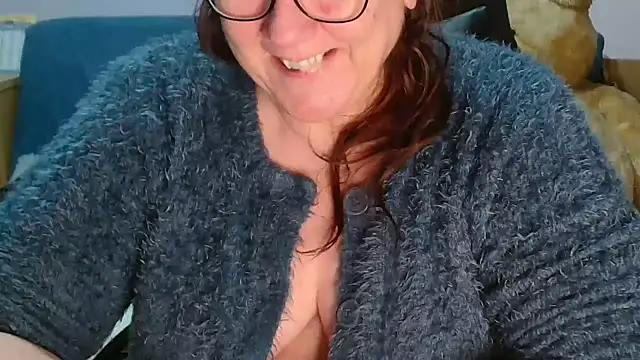 xmyriamx online show from January 17, 8:41 am