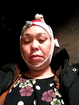 Snapshot of mir660 chatting on January 8, 2:58 am mir660 online show from January 8, 2:58 am