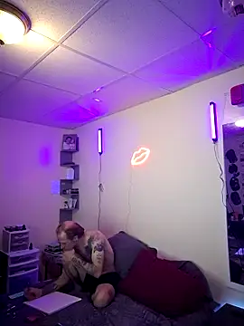 Bhaddbabbiexoxh online show from March 6, 8:33 am