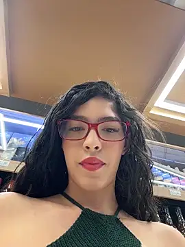 Snapshot of dani_bela chatting on May 9, 9:53 pm dani bela online show from May 9, 9:53 pm