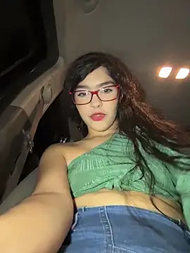 Snapshot of dani_bela chatting on May 27, 1:57 am dani bela online show from May 27, 1:57 am