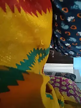 Snapshot of Queen_chayna chatting on June 21, 2:14 am Queen chayna online show from June 21, 2:14 am