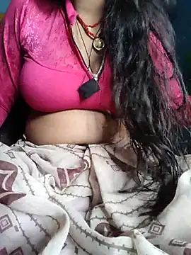 Snapshot of Queen_chayna chatting on July 3, 6:31 am Queen chayna online show from July 3, 6:31 am