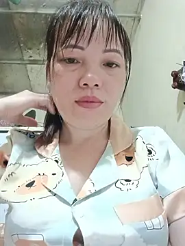 Snapshot of Sana-vn chatting on June 10, 11:35 pm Sana-vn online show from June 10, 11:35 pm
