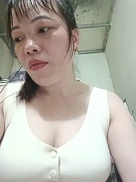 Snapshot of Sana-vn chatting on June 16, 8:39 am Sana-vn online show from June 16, 8:39 am