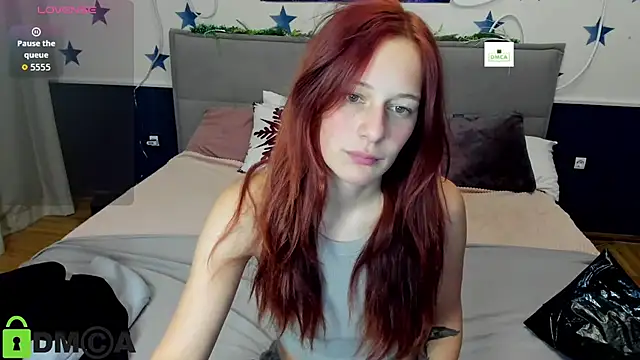 Lily Viola online show from January 18, 2:54 pm