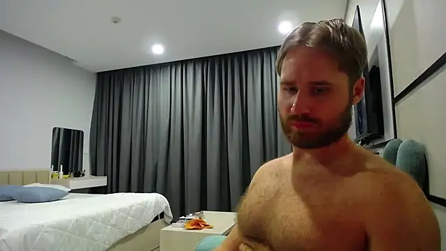 LorenzoLux online show from April 15, 5:31 pm