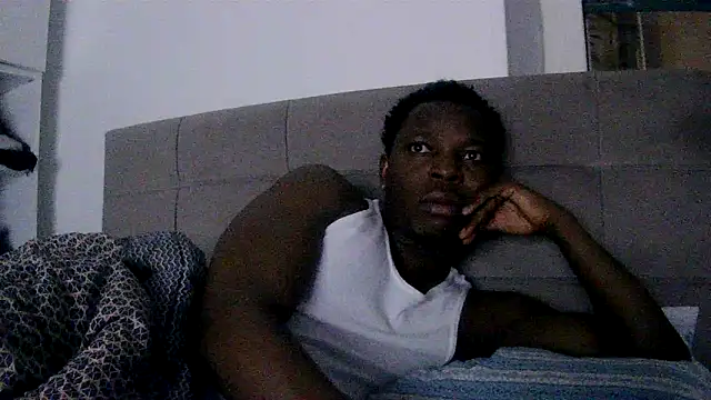 Snapshot of Bigchocco chatting on April 20, 11:28 pm Bigchocco online show from April 20, 11:28 pm