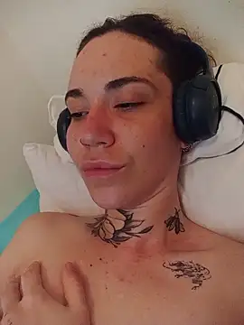 Dirty Pink online show from February 18, 7:54 pm