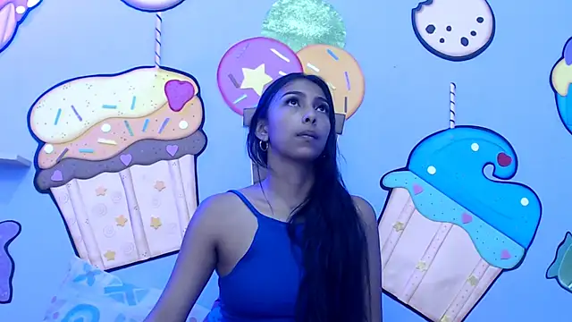 Snapshot of skinnysexzara18 chatting on February 21, 2:45 am skinnysexzara18 online show from February 21, 2:45 am