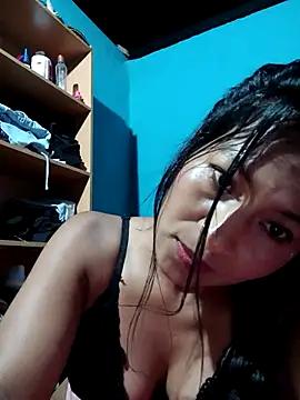 Snapshot of Saraa_xx chatting on March 2, 5:08 am Saraa xx online show from March 2, 5:08 am