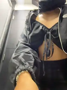 Snapshot of TaylorrHill chatting on March 3, 6:03 pm TaylorrHill online show from March 3, 6:03 pm