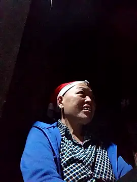 Snapshot of Agnes-baby chatting on January 13, 12:43 pm Agnes-baby online show from January 13, 12:43 pm