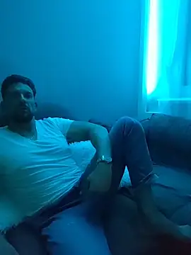 Angelo 33 online show from April 17, 6:55 pm