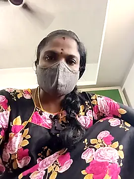 Snapshot of Tamil_Maha69 chatting on February 12, 9:59 am Tamil Maha69 online show from February 12, 9:59 am