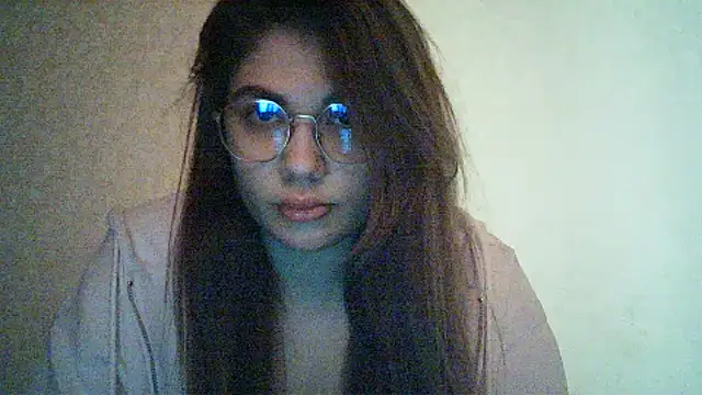 Snapshot of Tenovira chatting on February 20, 7:03 pm Tenovira online show from February 20, 7:03 pm