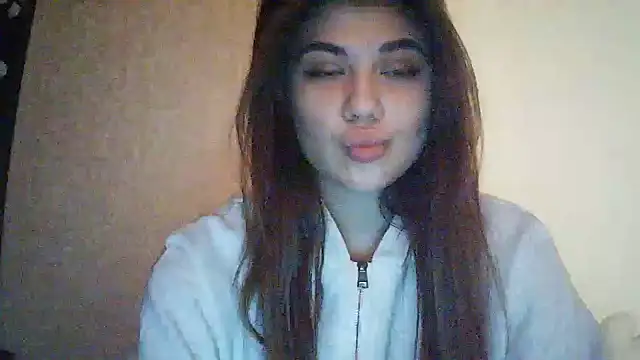 Snapshot of Tenovira chatting on February 21, 9:38 pm Tenovira online show from February 21, 9:38 pm