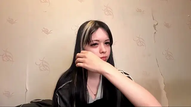 VeraDaisy online show from March 5, 6:48 pm