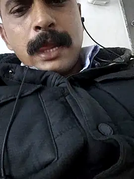 your hot dady online show from March 1, 7:05 pm