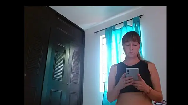 Snapshot of IVANNAFOXvh chatting on July 2, 8:04 pm IVANNAFOXvh online show from July 2, 8:04 pm