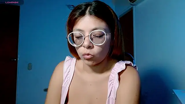 Snapshot of Princess_Venus chatting on April 26, 7:39 am Princess Venus online show from April 26, 7:39 am