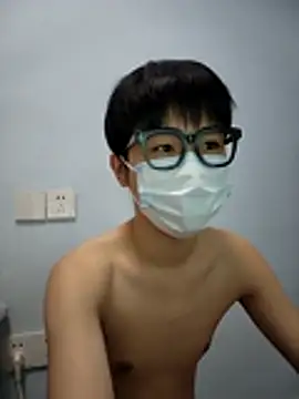 Snapshot of tinKKKKKKL chatting on February 18, 9:05 am tinKKKKKKL online show from February 18, 9:05 am