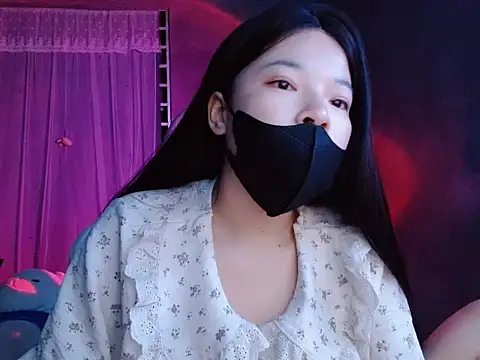 Snapshot of -Tamy- chatting on February 4, 4:13 pm -Tamy- online show from February 4, 4:13 pm