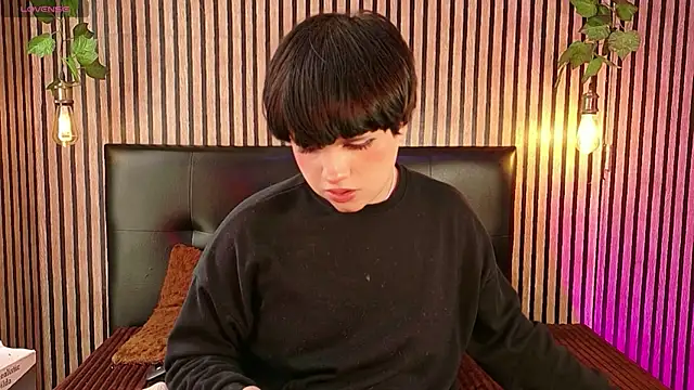 Snapshot of Hiddenhotcake chatting on April 23, 7:05 pm Hiddenhotcake online show from April 23, 7:05 pm