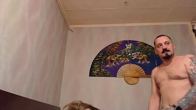 fuck friendsxxx online show from March 11, 4:18 am