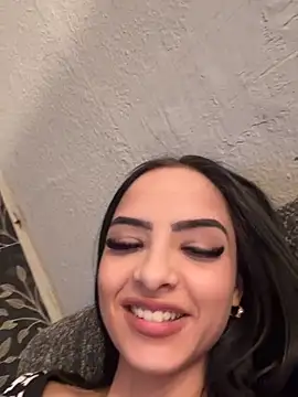 Evelin199 online show from April 8, 3:01 pm