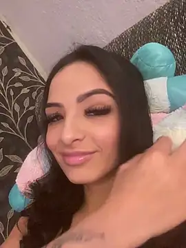Snapshot of Evelin199 chatting on May 7, 9:47 am Evelin199 online show from May 7, 9:47 am