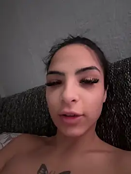 Snapshot of Evelin199 chatting on May 13, 6:44 am Evelin199 online show from May 13, 6:44 am