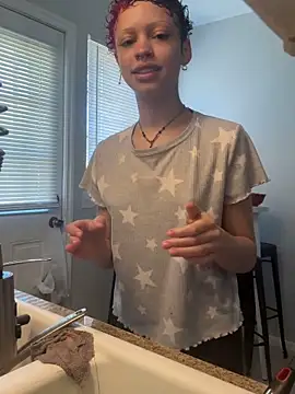 jojosbizarrelyf online show from April 4, 3:31 pm