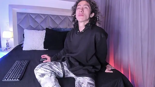 CalmaCaos online show from February 12, 11:38 am