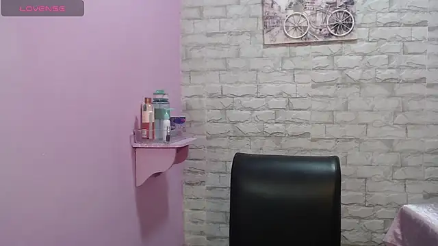 Little18Doll online show from March 16, 11:58 am