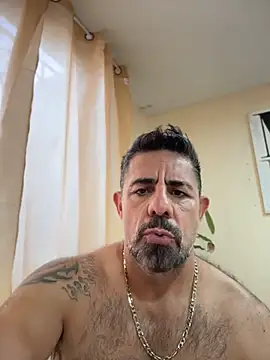 Snapshot of wolfbucker chatting on July 28, 2:13 pm wolfbucker online show from July 28, 2:13 pm