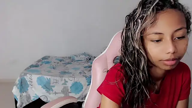 linda brown  online show from April 15, 12:45 pm