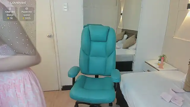 salome diamond online show from February 6, 6:55 pm