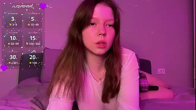 karalinhks online show from April 19, 1:54 pm