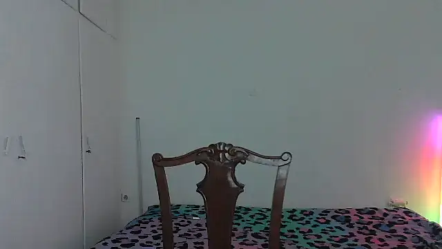 Snapshot of HoneyValentine chatting on February 28, 7:59 pm HoneyValentine online show from February 28, 7:59 pm