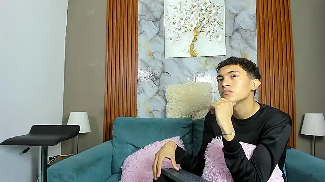 AVENGER BOYS2026 online show from March 12, 7:42 pm