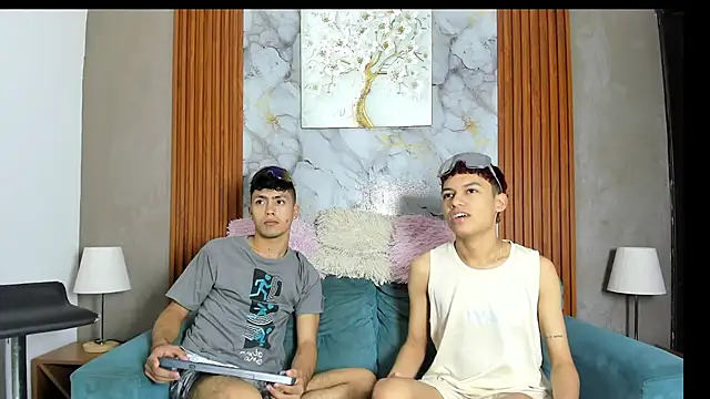 AVENGER BOYS2026 online show from June 11, 7:12 pm