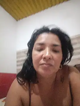 Snapshot of Crystal-01 chatting on June 11, 8:40 pm Crystal-01 online show from June 11, 8:40 pm