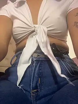 Michelle ec online show from April 7, 7:36 pm