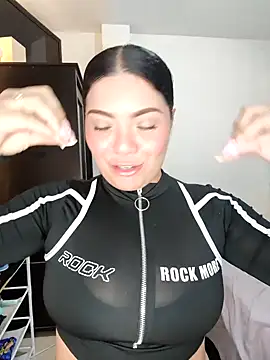 Snapshot of brenda_palacio chatting on February 21, 9:38 pm brenda palacio online show from February 21, 9:38 pm