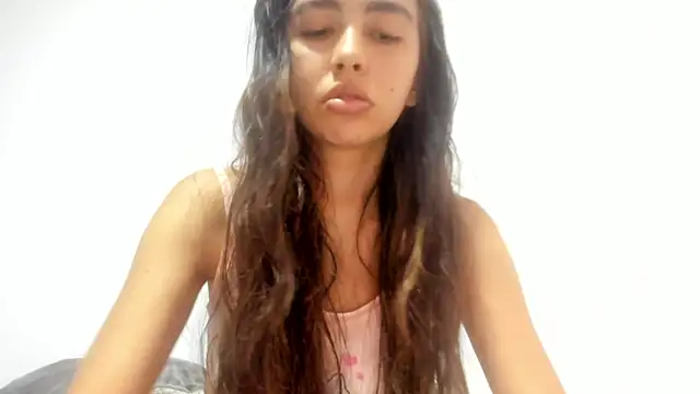 Snapshot of Sarah_sumemers chatting on March 9, 8:46 pm Sarah sumemers online show from March 9, 8:46 pm