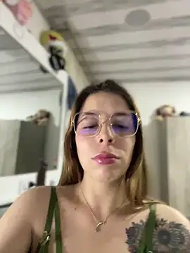 Snapshot of NatalyPinky chatting on May 15, 11:56 pm NatalyPinky online show from May 15, 11:56 pm